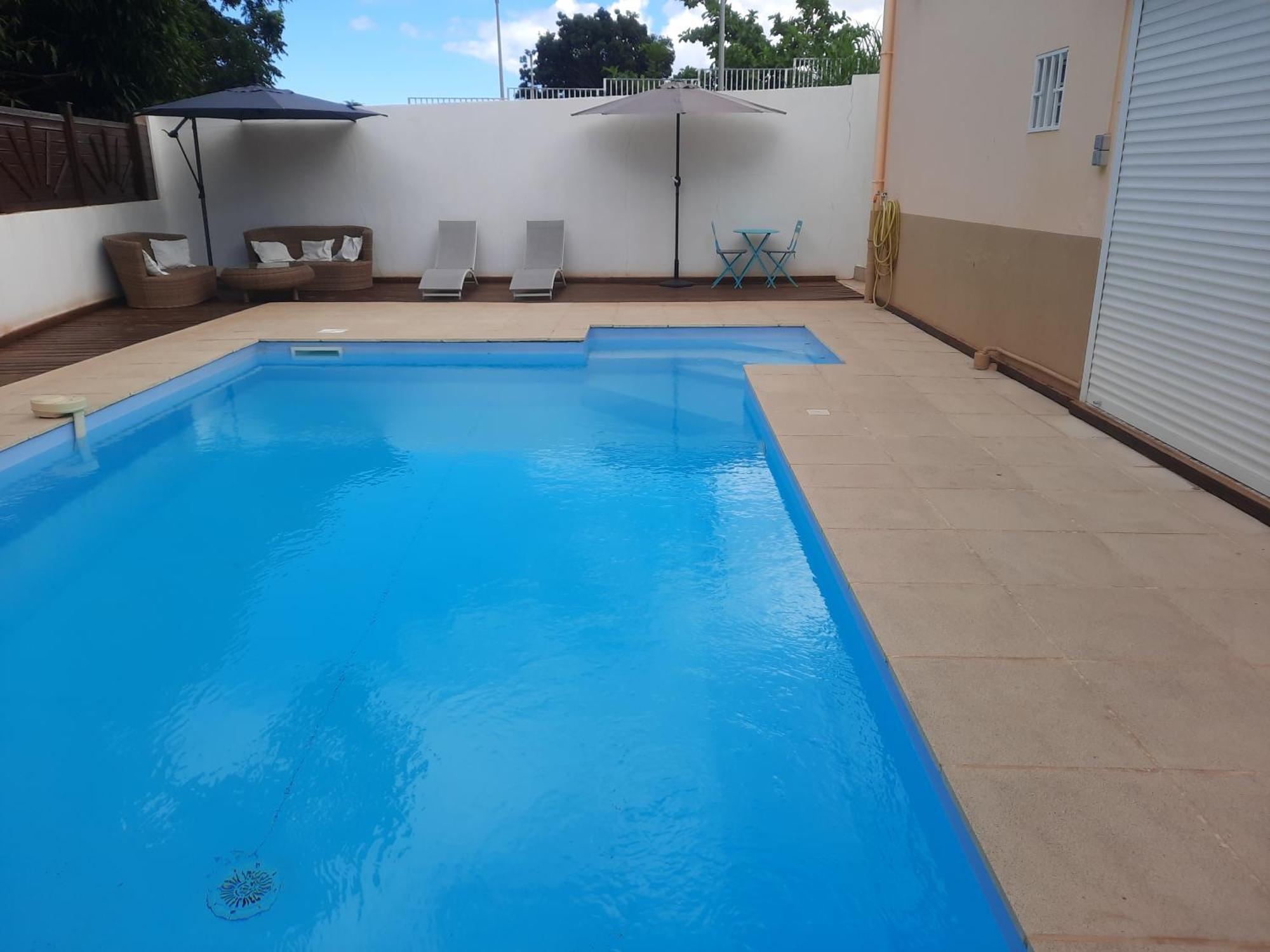 Studio Avec Piscine Privee, Idealement Situe Saint-Claude Eksteriør bilde